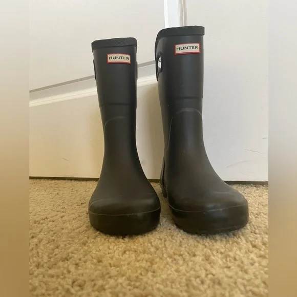 Hunter for Target Exclusive Black Mid Calf Rain Boots (Kids 4, Women’s 5, EU 36) - Picture 5 of 8